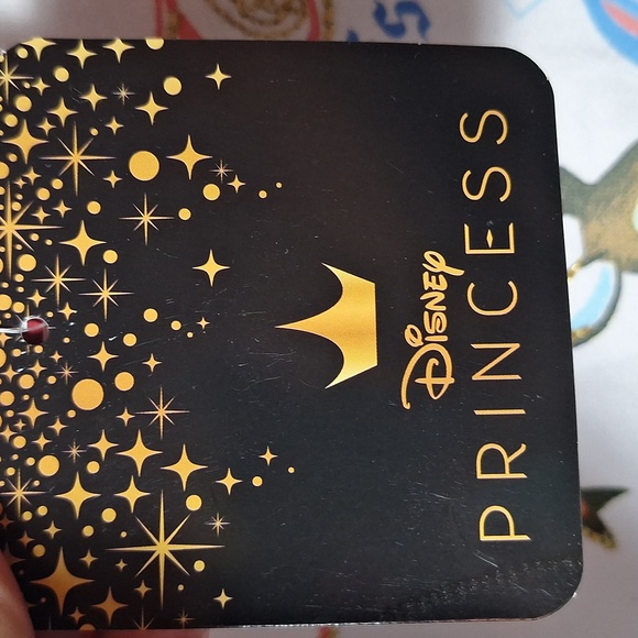 NWT Disney Snow White and Seven Dwarfs Fleece Lined Hoodie - Picture 7 of 9